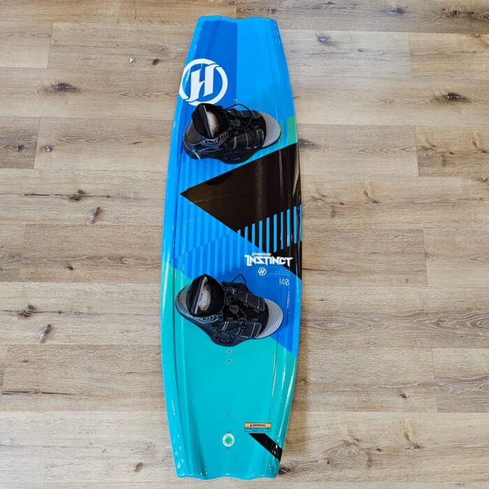 Combo de wakeboard Hydroslide 140 c/Clutch 7-11 - Nivel Recreacional